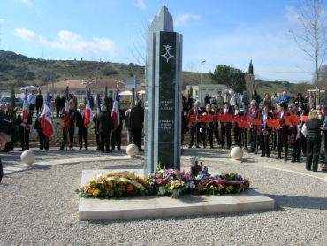 Monument en pierre de la guerre d'Algérie, combat Tunisie Maroc.