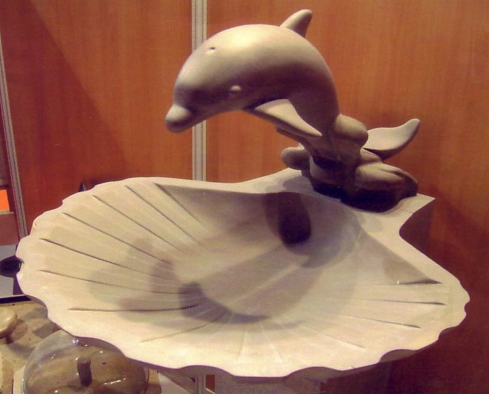 Fontaire dauphin et coquillage, , Pierre Abadie, sculpteur tailleur de pierre en provence